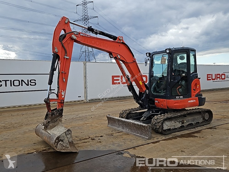 Lopatový nakládač Kubota KX057-4