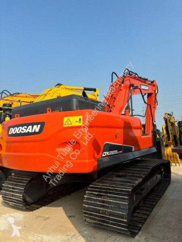 Doosan DX225