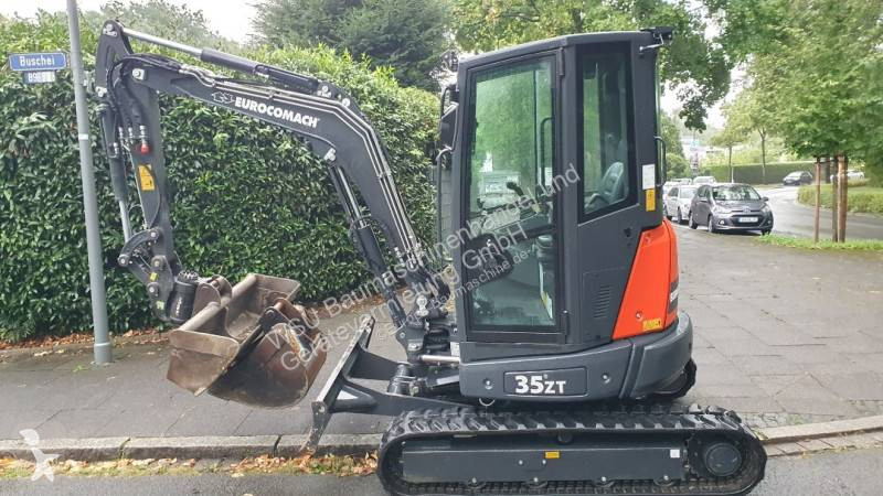 Rental mini excavator used Eurocomach n/a 35ZT Powertilt Diesel