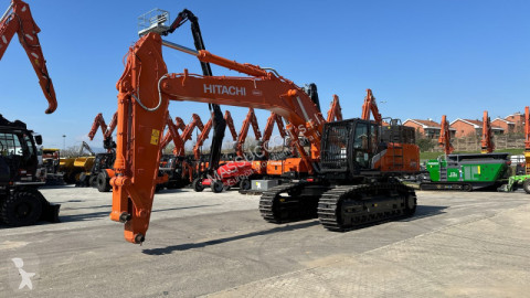 Lopatový nakládač Hitachi ZX30 ZX530LCH-7
