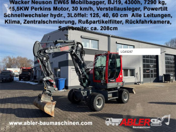 Pelle sur pneus Wacker Neuson