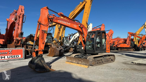 Lopatový nakládač Hitachi ZX135US-6