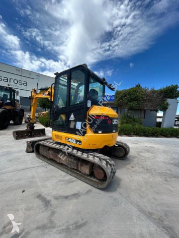 Mini pelle JCB