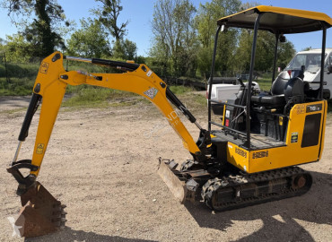 Mini pelle JCB