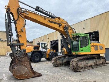 Liebherr R956