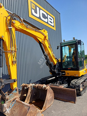 Pelle sur chenilles JCB
