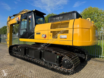 Pelle sur chenilles Caterpillar