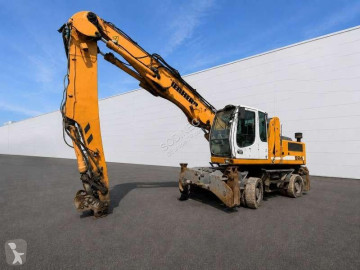 Přidržovací lopata Liebherr