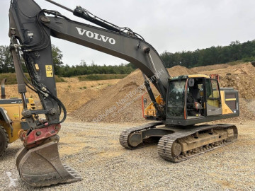 Pelle sur chenilles Volvo