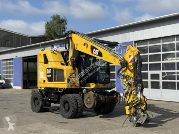 Pelle sur pneus Caterpillar