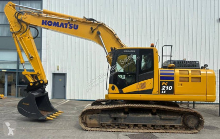 Komatsu PC210LC 11