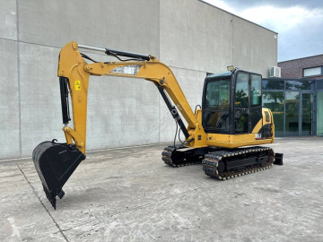 Caterpillar305
