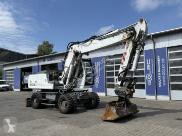 Pelle sur pneus Liebherr