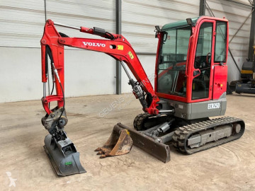 VolvoEC25