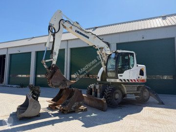 Liebherr 914 A Compact Outriggers // Quick Coupler // 5x attachment