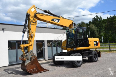 Excavator pe roti Caterpillar
