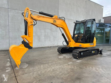 Excavadora de cadenas JCB