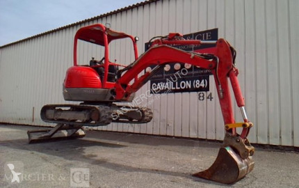Mini pelle JCB