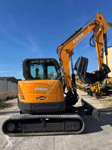 Miniexcavadora Case