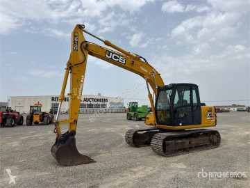 Pelle sur chenilles JCB