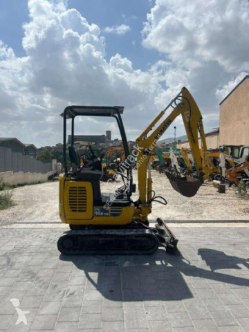 Міні-екскаватор Komatsu