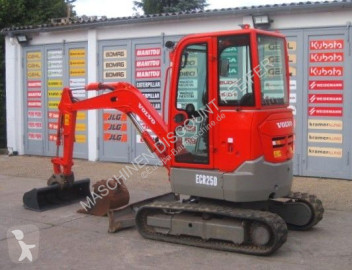 VolvoEC25