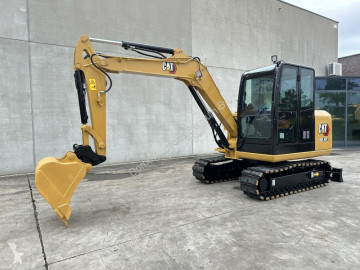 Caterpillar305