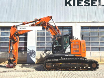 Hitachi lánctalpas kotrógép