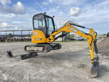 JCB lánctalpas kotrógép