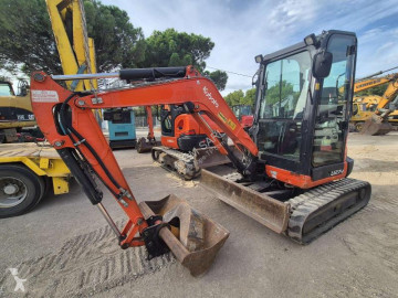 جرافة صغيرة Kubota