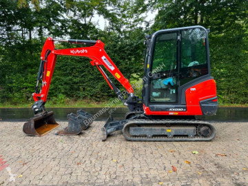 جرافة صغيرة Kubota