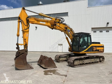 Excavator pe şenile