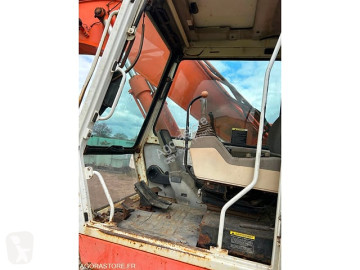 Excavator pe şenile