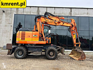 Pelle sur pneus Komatsu