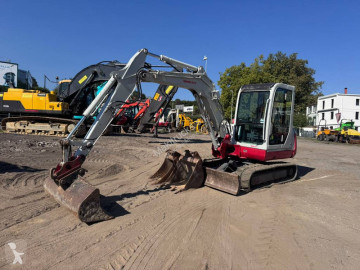 Mini-escavadora Takeuchi