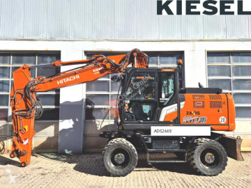 Pelle sur pneus Hitachi