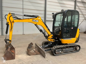 JCB802