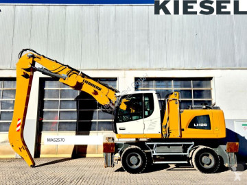 Excavator pentru manipulare Liebherr