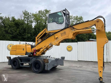 Pelle de manutention Liebherr