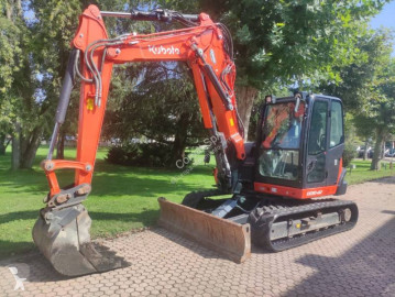 Pelle sur chenilles Kubota