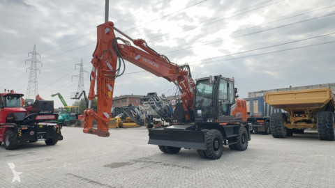 Pelle Hitachi