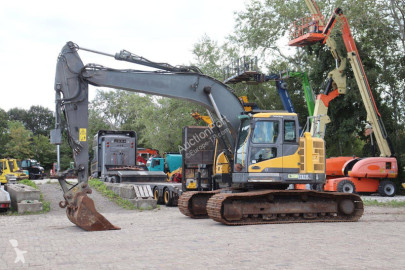 Pelle sur chenilles Volvo