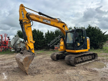 Pelle sur chenilles JCB