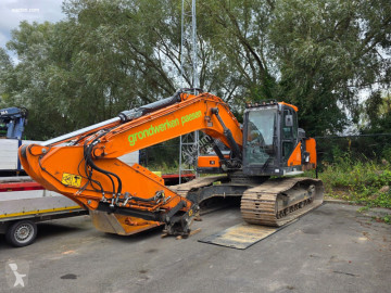 Pelle sur chenilles Doosan neuve
