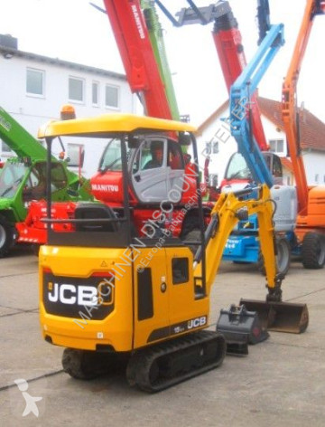 Mini pelle JCB