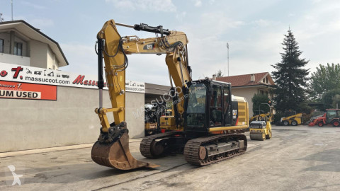 Lopatový nakládač Caterpillar