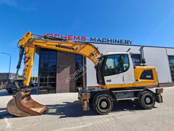 جرافة على عجلات Liebherr