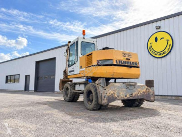 جرافة على عجلات Liebherr