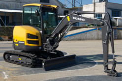 Mini pelle Volvo ECR35D