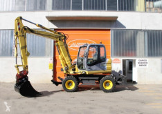 Excavadora New Holland mh3.6 excavadora de ruedas usada
